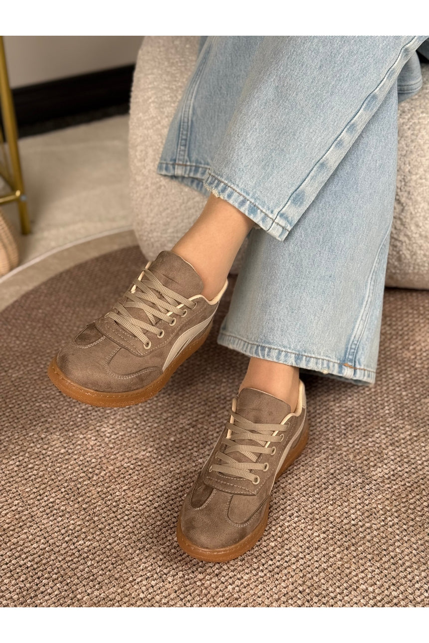 Melisandre Kadın Vizon Krem Detaylı Düz Taban Bağcıklı Süet Rahat Kullanım Günlük Spor Ayakkabı Sneaker - Gri/ Kahverengi