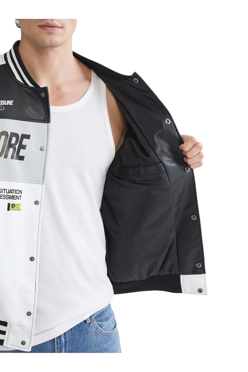 Sporline LC Waikiki erkek parlak beyaz loose kesim polyester kolej ceket iç astar detayı