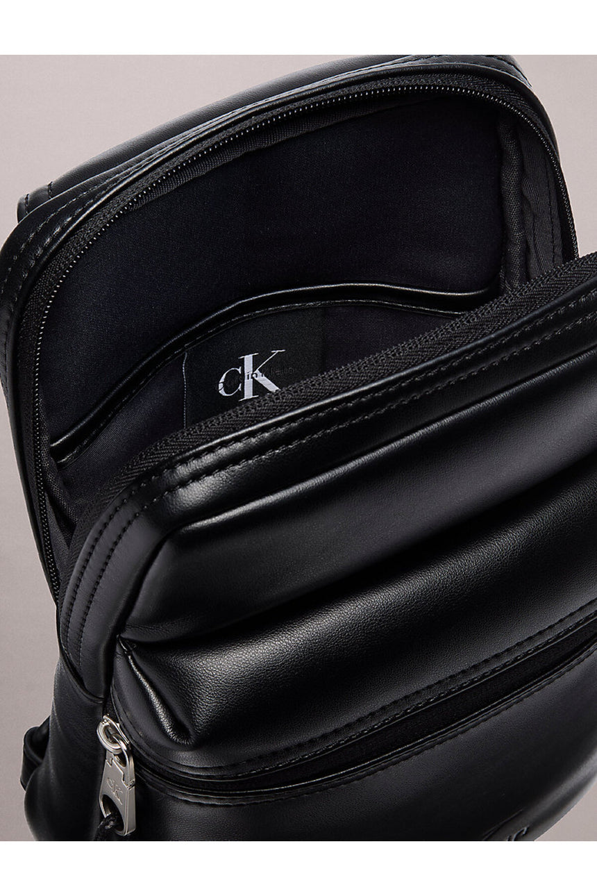 Calvin Klein Erkek BOLD LOGO WEBBING SLING LV04D3449G - Siyah