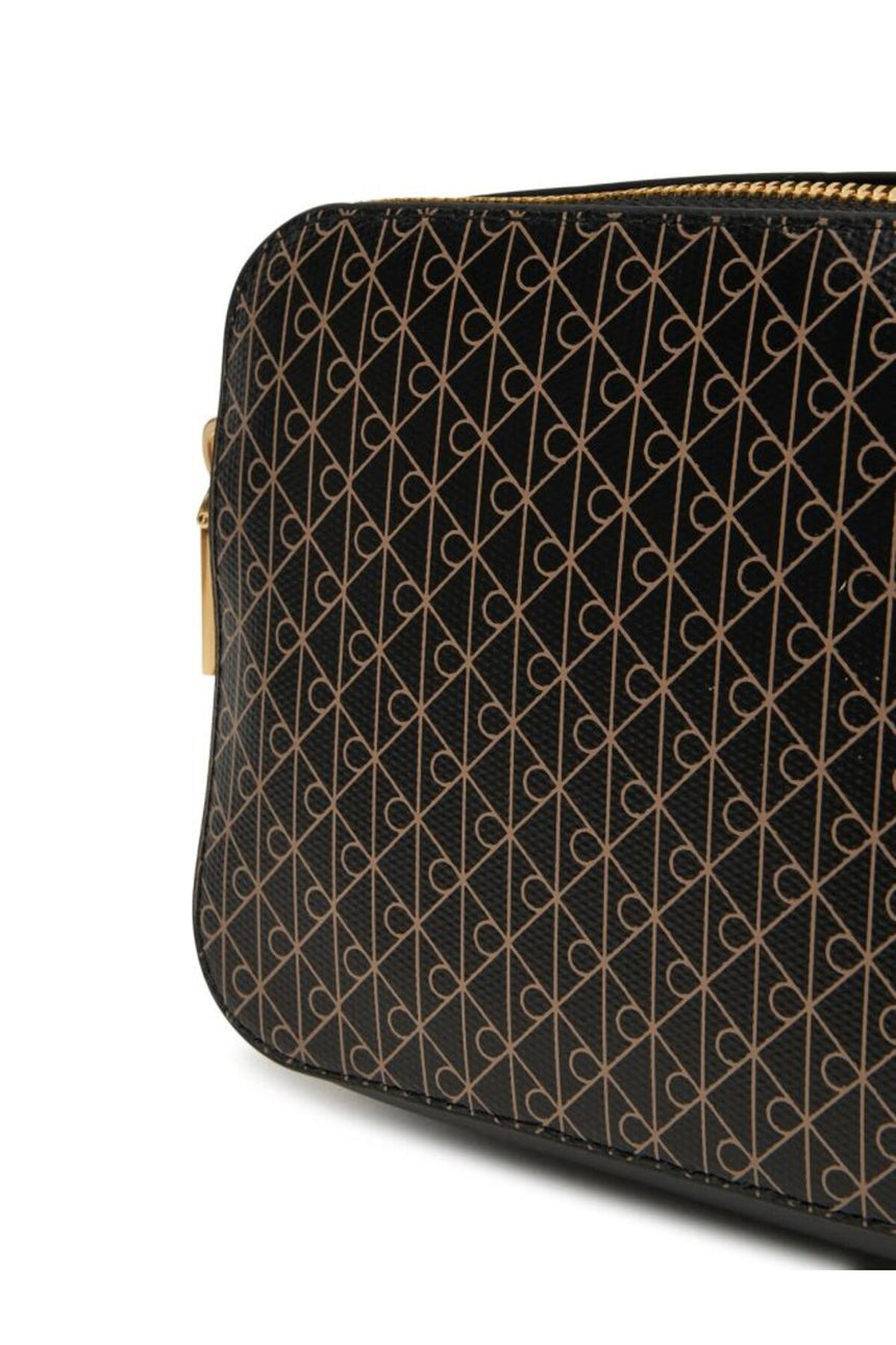 Calvin Klein Kadın EMBLEM AOP ELONGATED CAMERA BAG LV04F3268G - Siyah