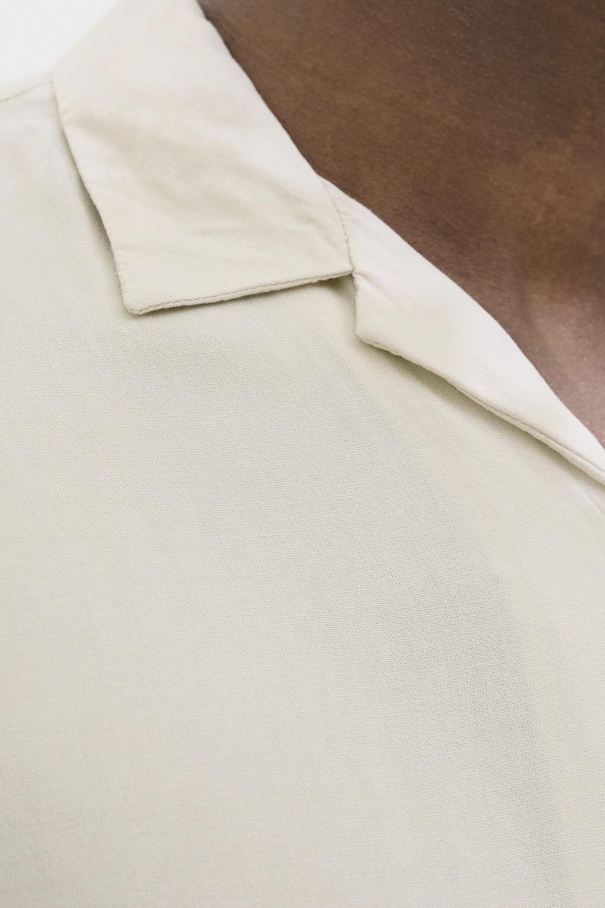 JACK&JONES JJEJEFF SOLID RESORT SHIRT S/S SN 12268443 - Bej/ Açık Gri
