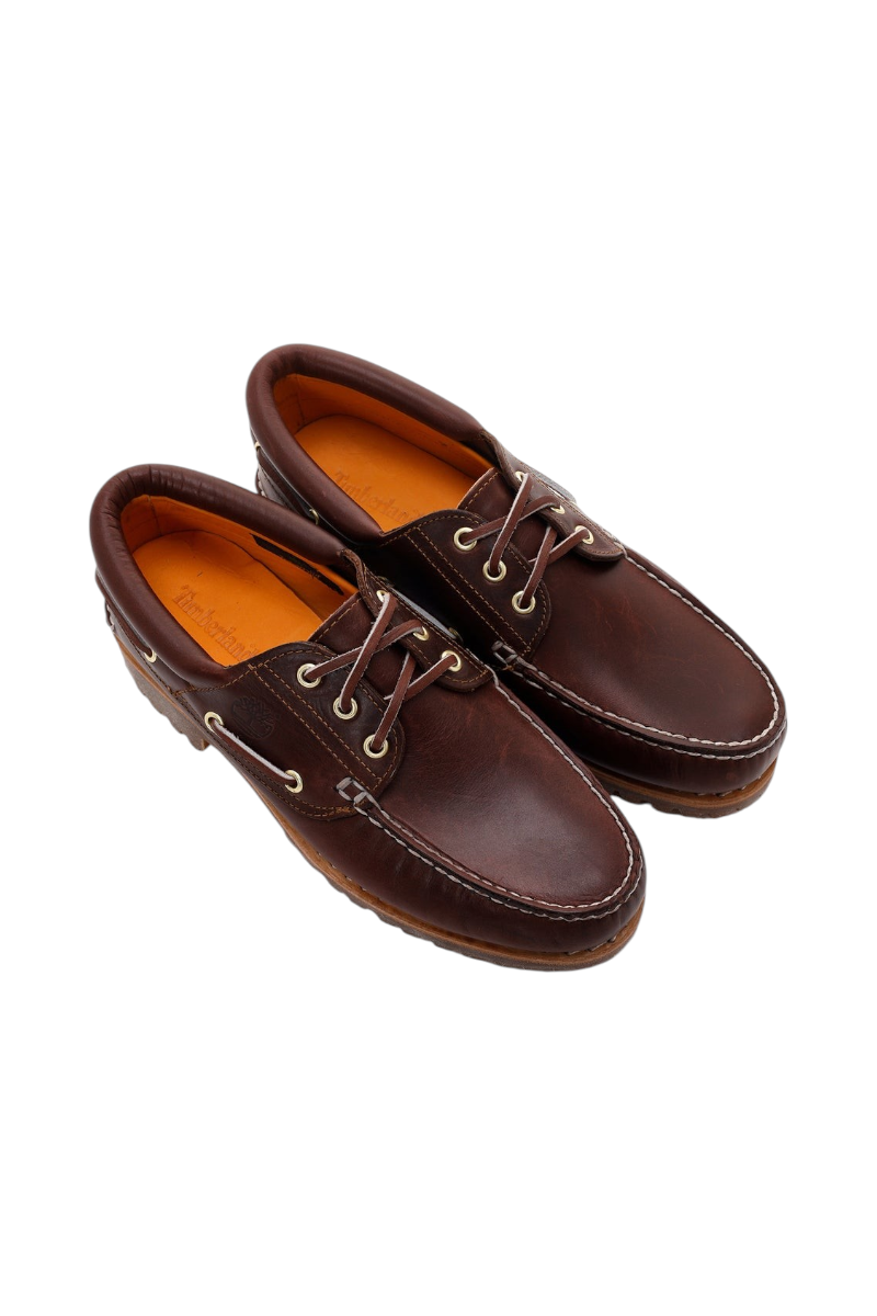 Sporline Timberland Authentic koyu kırmızı deri erkek tekne ayakkabısı, beyaz dikiş detaylı ve bağcıklı tasarım.