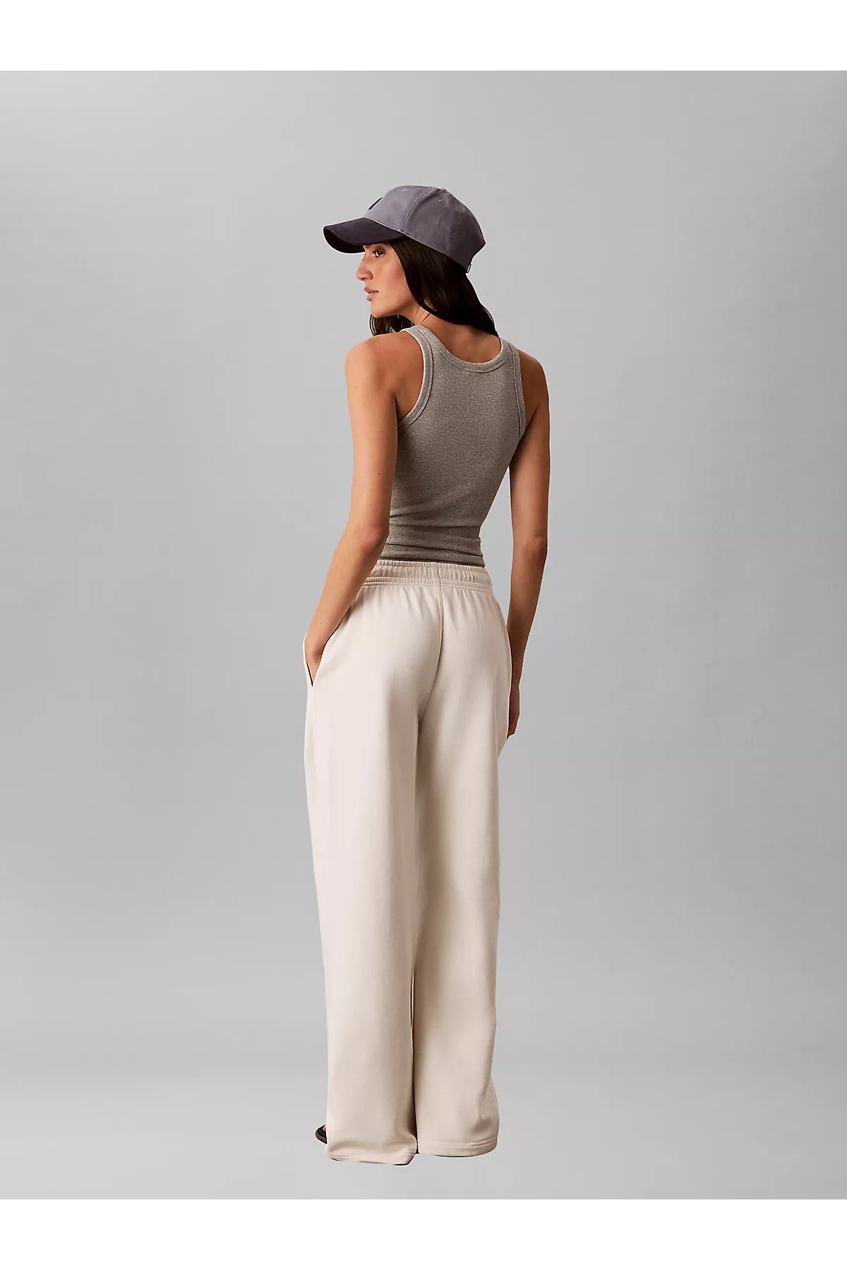 Calvin Klein LV047G822G Kadın Eşofman Altı - Beyaz