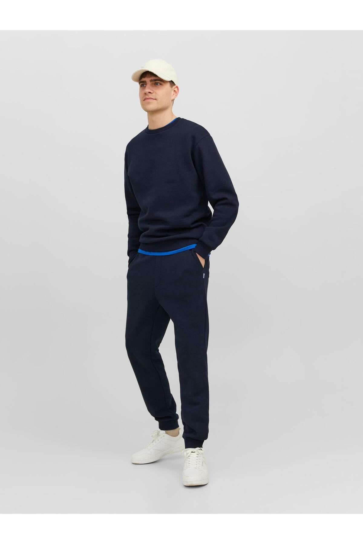 Jack & Jones Bradley Erkek Bisiklet Yaka Sweatshirt 12249341 - Koyu Lacivert
