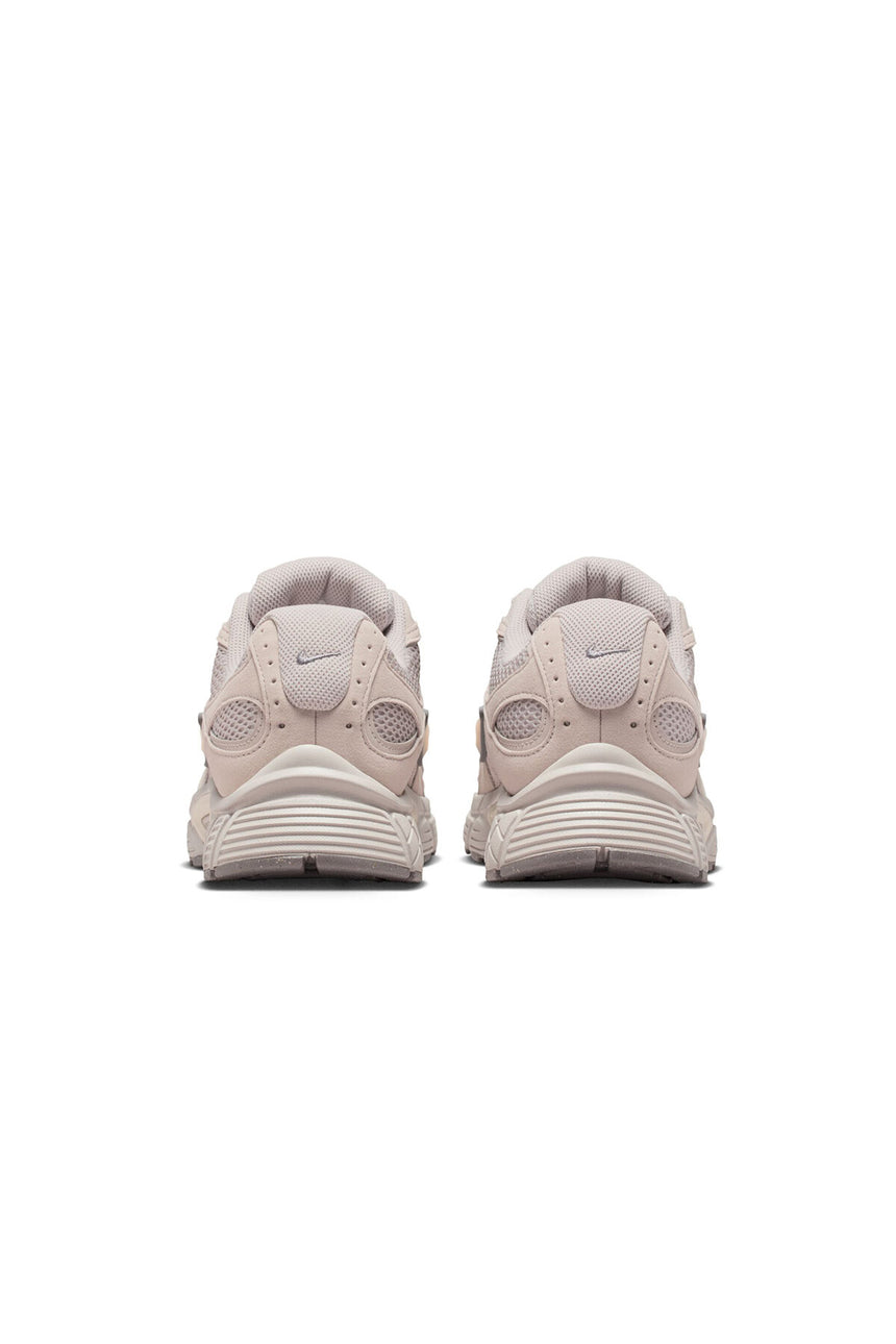 NIKE II6292 V5 RNR - Kahverengi