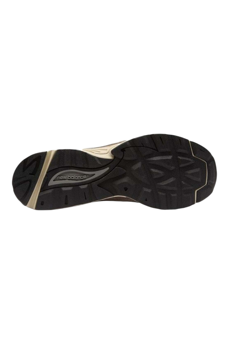 Sporline New Balance CM878MK1 kahverengi unisex günlük ayakkabının kaymaz kauçuk dış taban detayı
