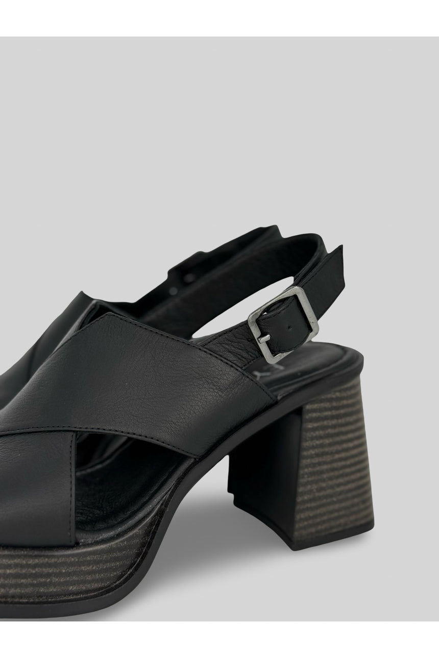 Elyzara - Siyah