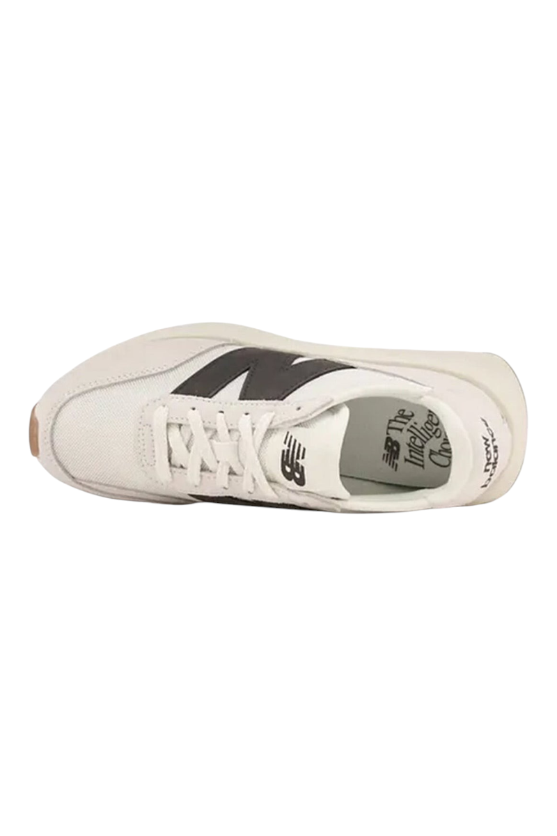 Sporline New Balance U370CA unisex lifestyle spor ayakkabı, beyaz ve siyah detaylı, üstten görünüm