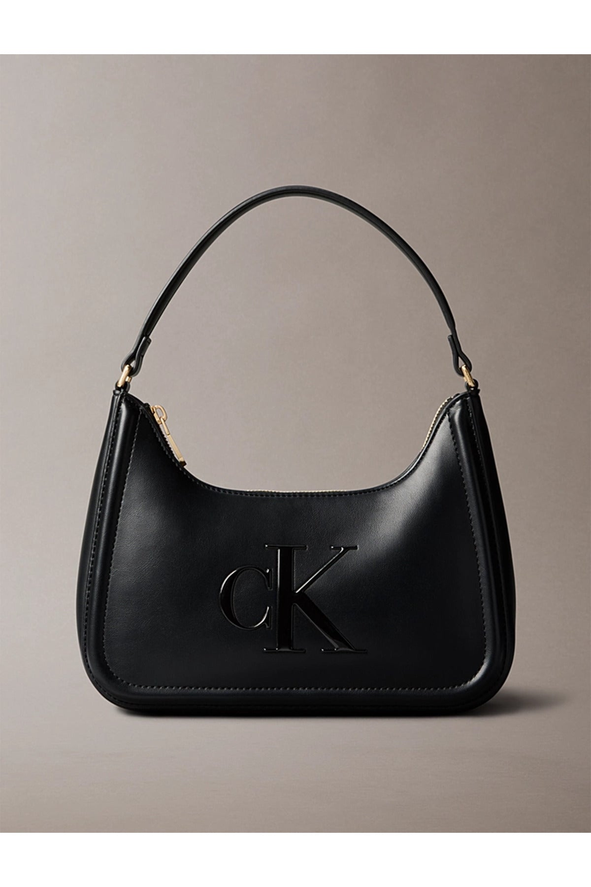 Calvin Klein Bold CK Small Shoulder Bag Kadın Omuz Çantası LV04F3230G - Siyah