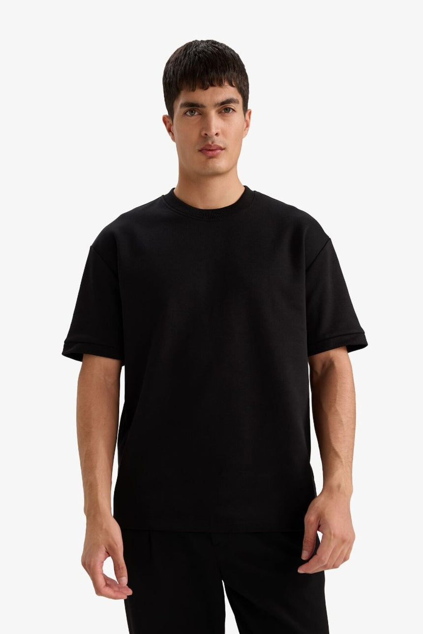 Defacto Erkek Short Sleeve T-Shirt B6494AX - Siyah