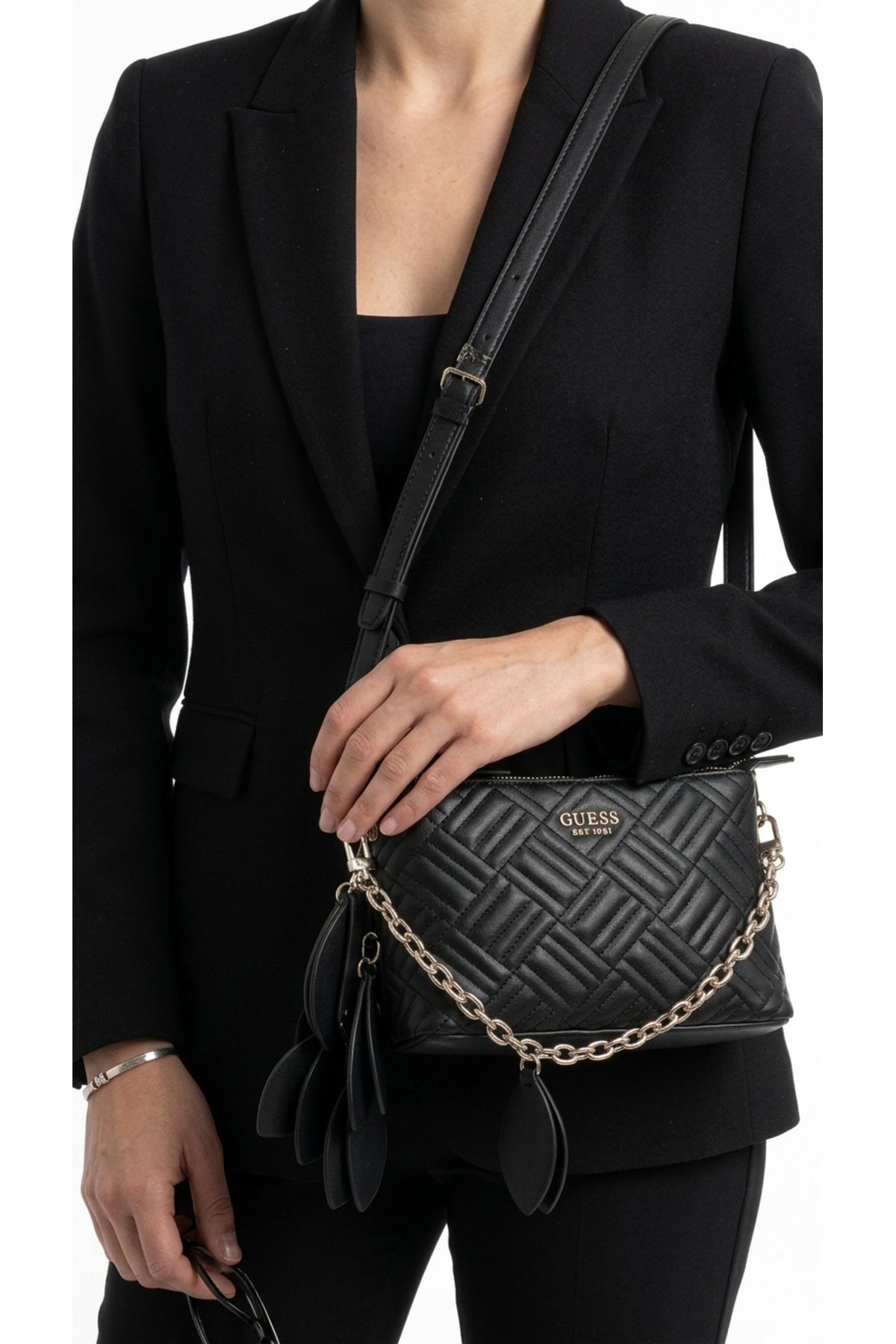 Guess Sally Kadın Omuz Çantası HWQG9921770 - Mavi