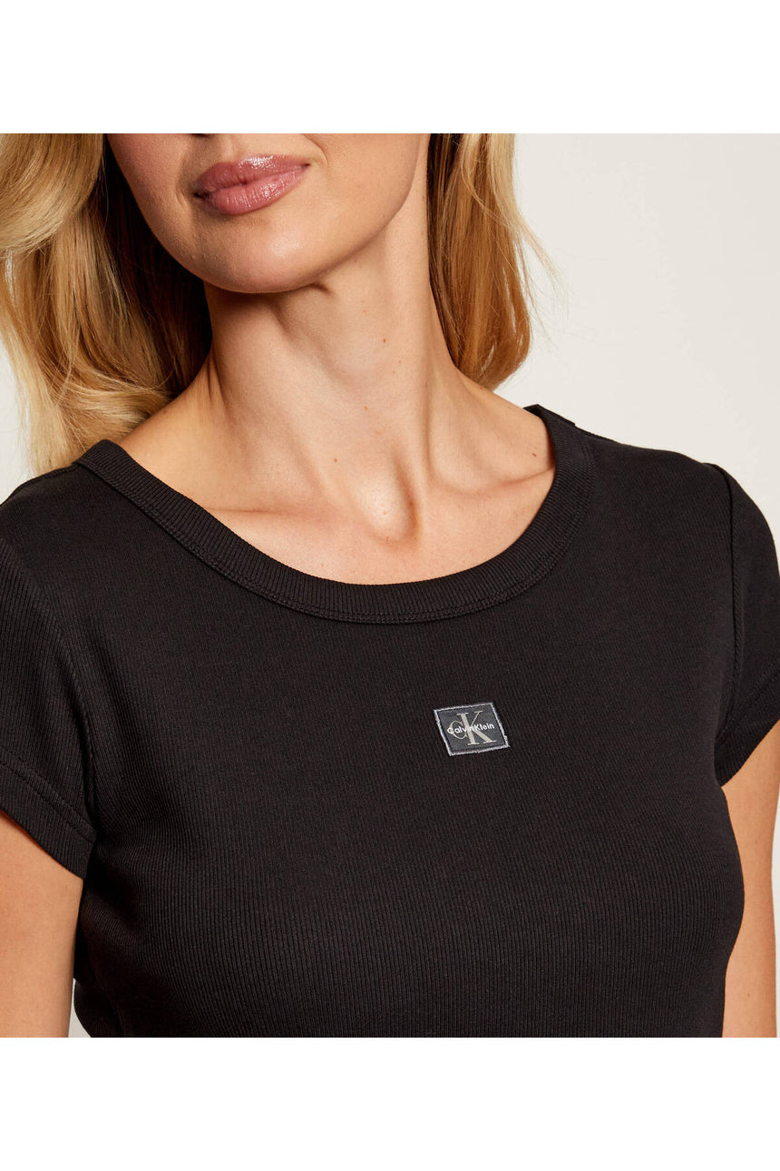 Calvin Klein Kadın SS HERITAGE LABEL BABY TEE LV047C200G - Siyah