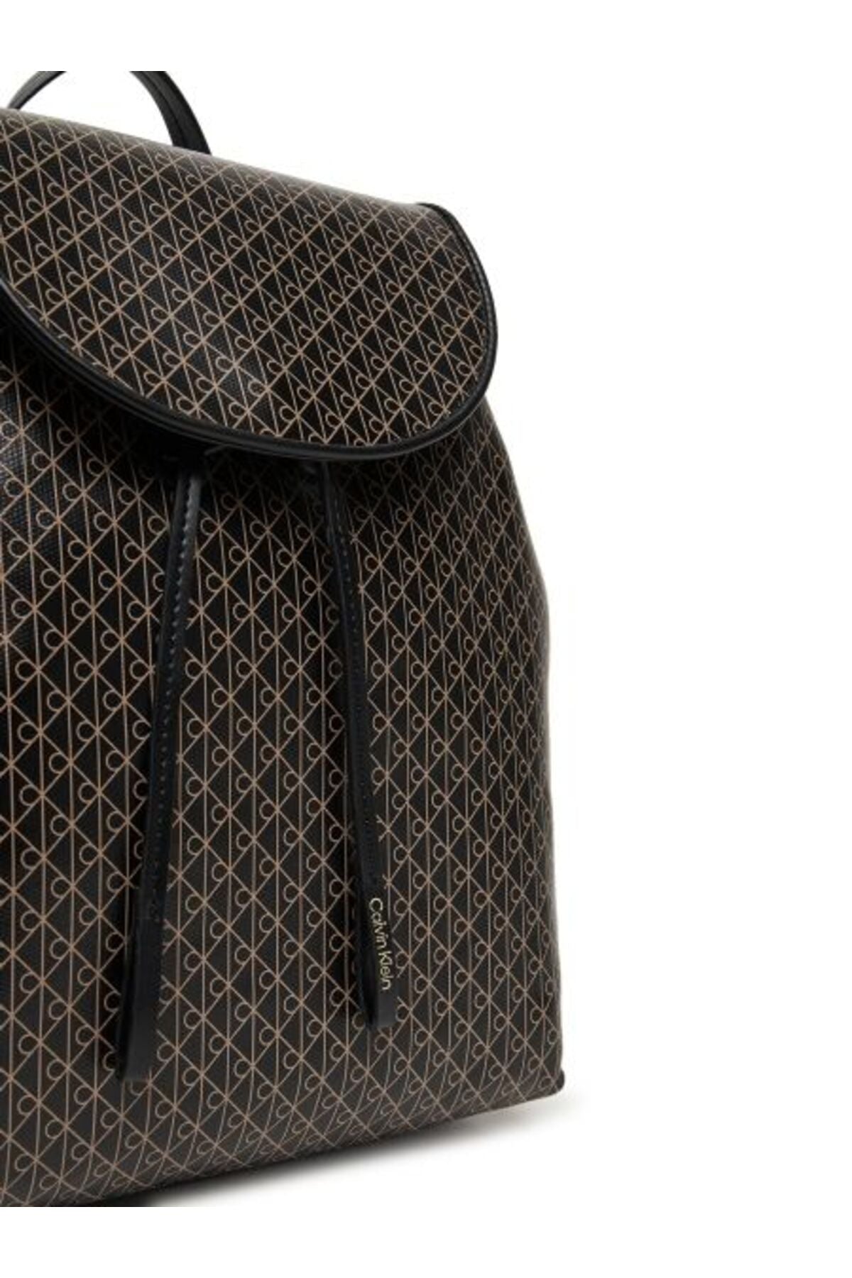 Calvin Klein Emblem AOP Mini Backpack Kadın Sırt Çantası LV04F3507G - Siyah