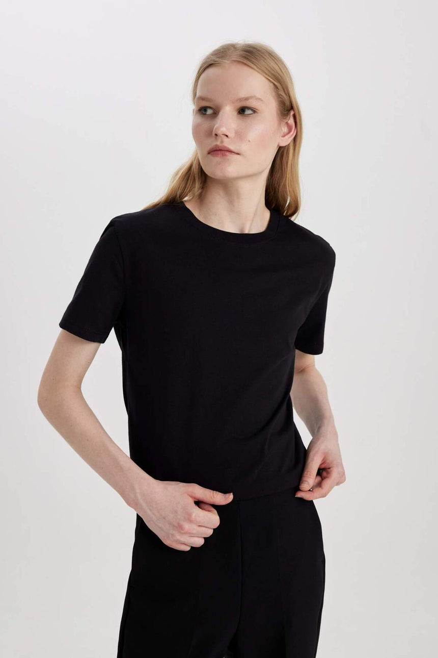DeFacto Kadın Kısa Kollu T-Shirt W9584AZ - Siyah