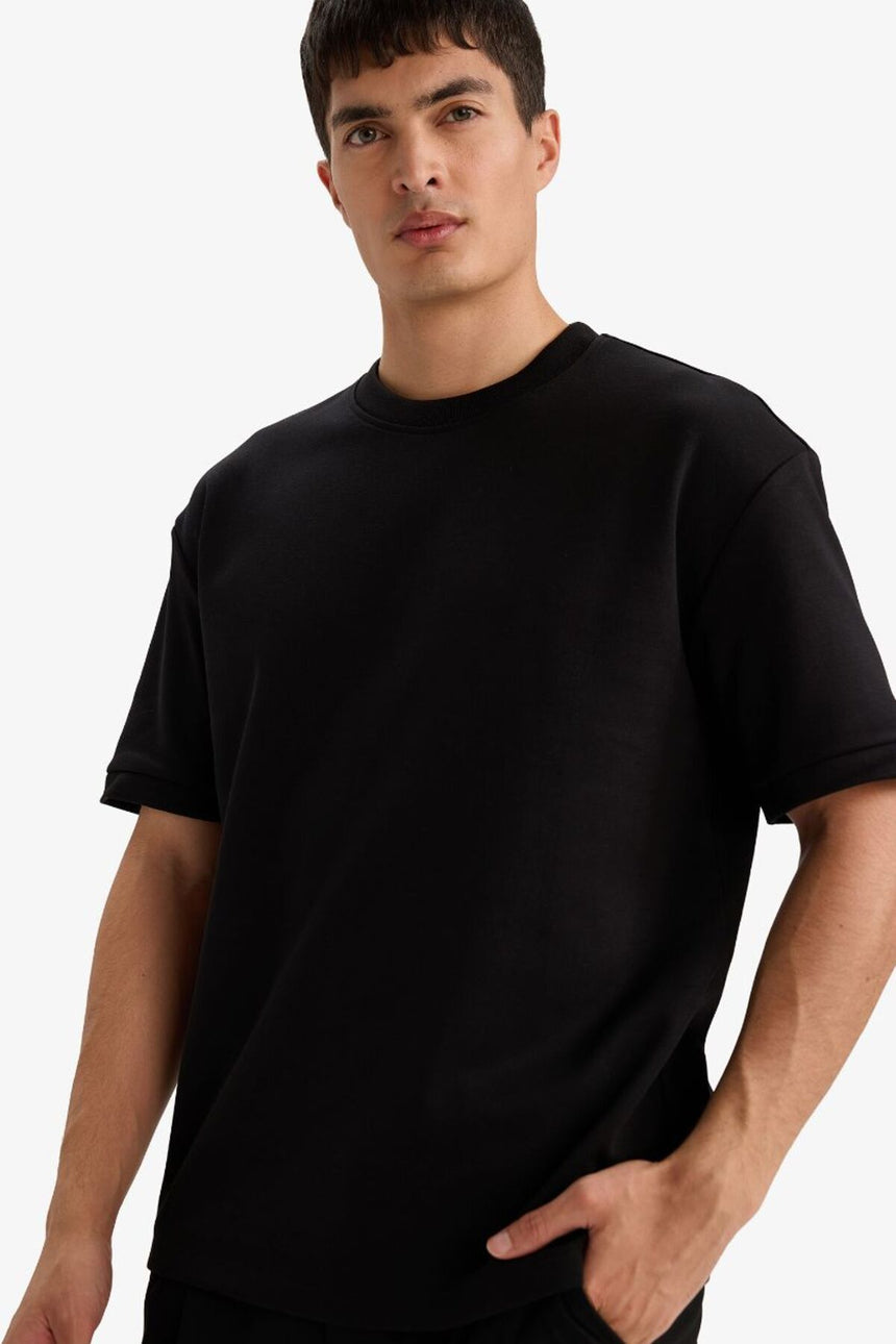 Defacto Erkek Short Sleeve T-Shirt B6494AX - Siyah