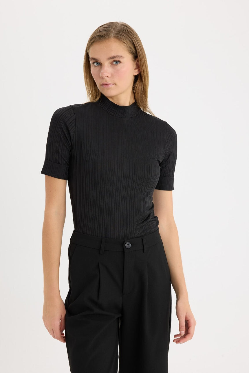 Defacto Kadın Short Sleeve T-Shirt B1177Ax - Siyah
