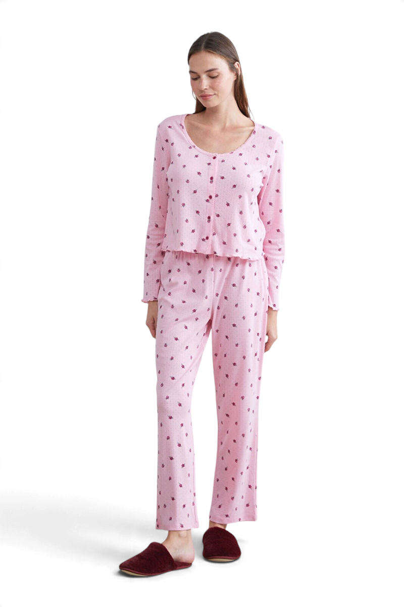 Sporline LC Waikiki açık pembe renkli, çiçek desenli, %100 pamuklu uzun kollu kadın pijama takımı