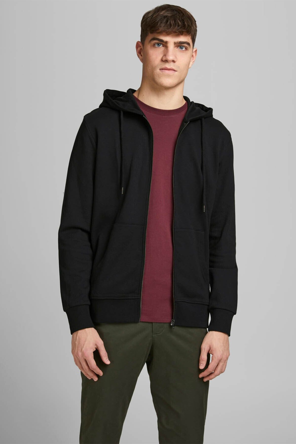 Jack & Jones Basic Erkek Fermuarlı Kapüşonlu Sweatshirt 12181901 - Siyah