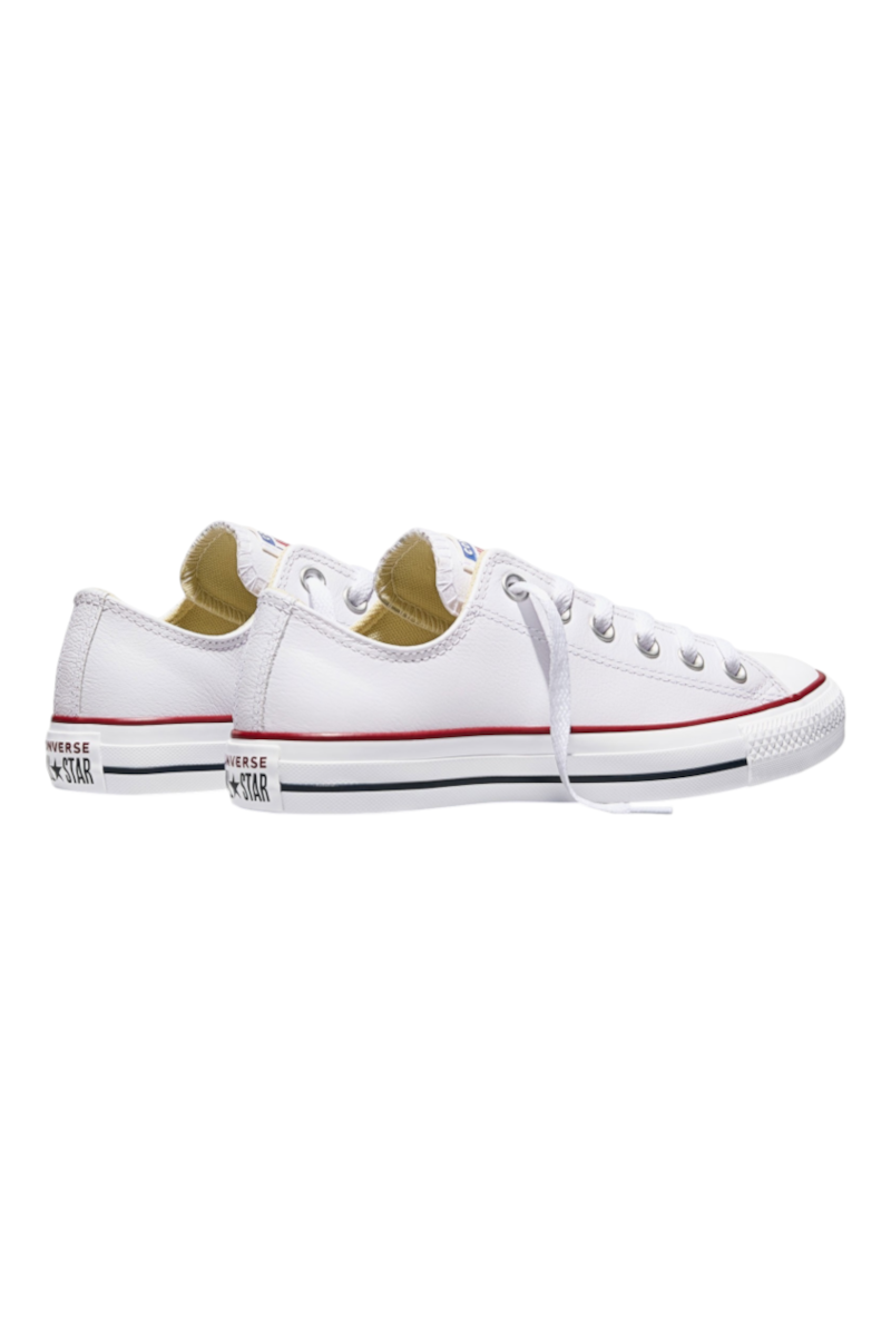 Sporline beyaz deri Converse Chuck Taylor All Star unisex spor ayakkabı, yan ve arka açıdan görünüm.