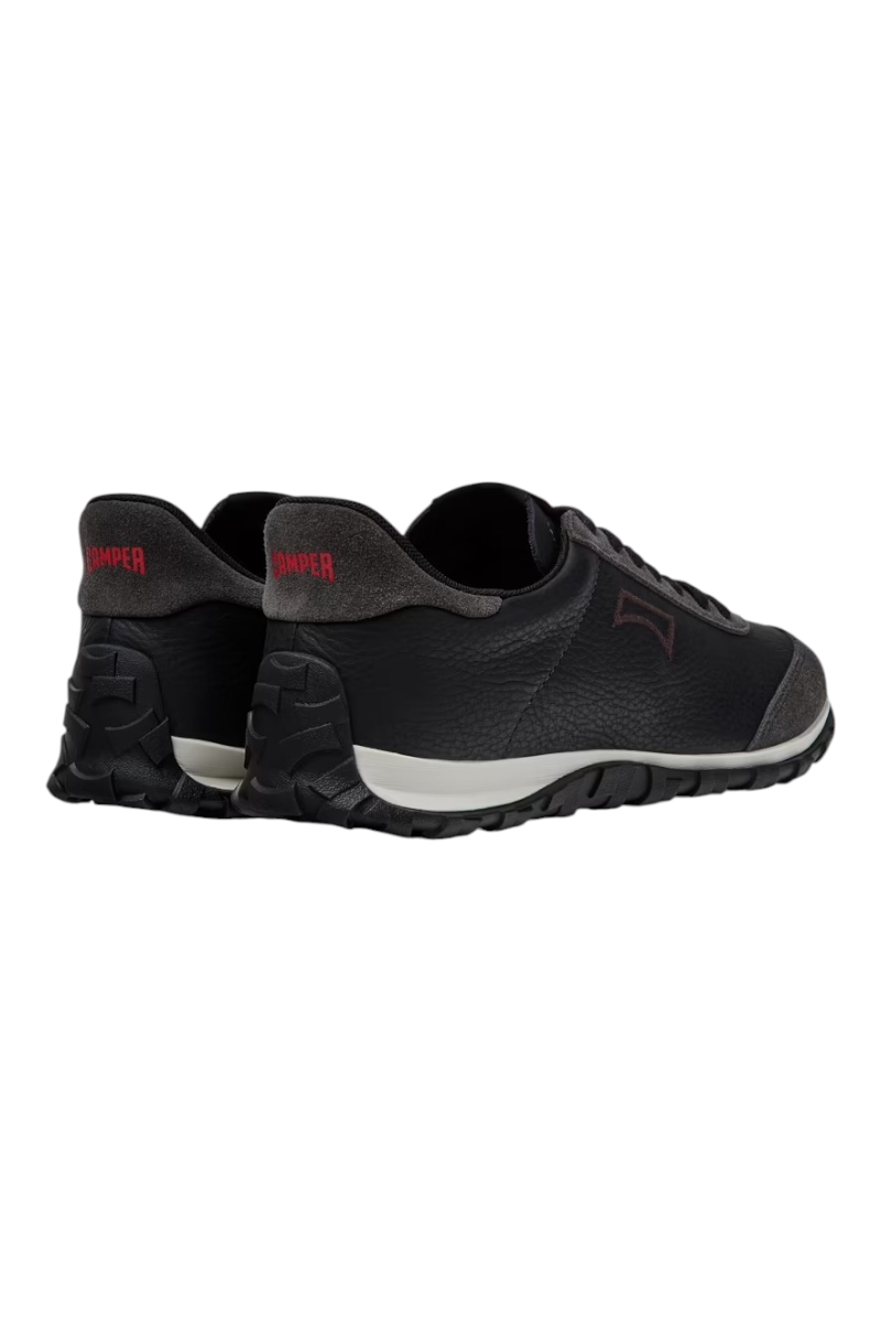 Sporline Camper Drift Walk siyah deri ve nubuk kadın spor ayakkabı, Vibram tabanlı arka görünüm