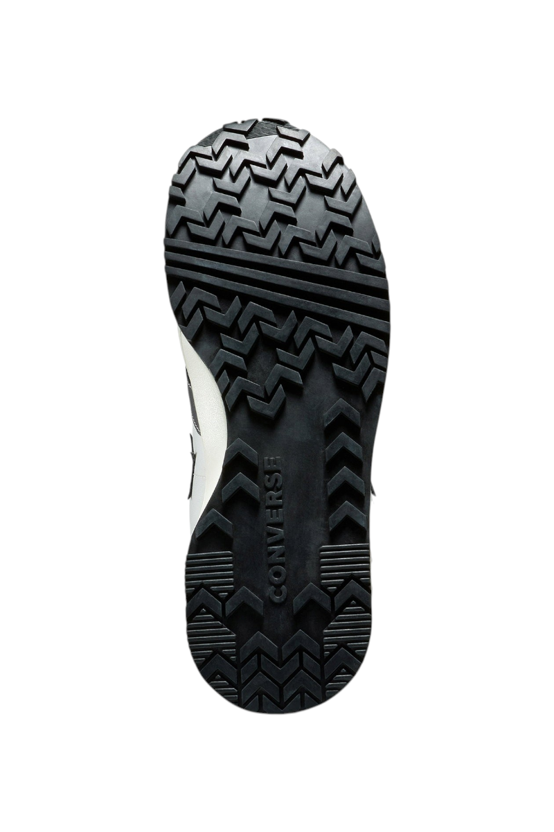 Sporline Converse Omega Trainer beyaz sneaker modelinin tırtıklı siyah kauçuk dış taban detayı