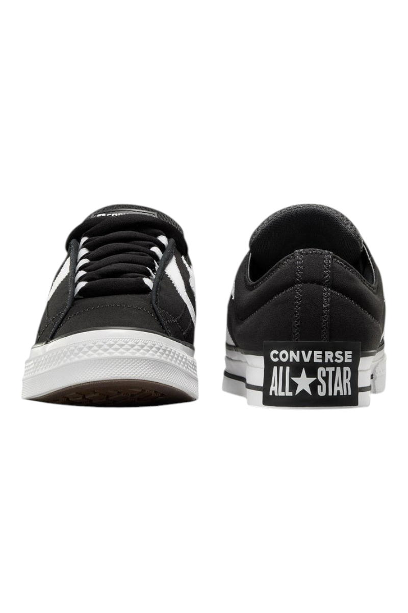 Sporline Converse Star Player Puff siyah deri spor ayakkabı, dolgulu tasarım ve ikonik Chuck Taylor topuk logosu