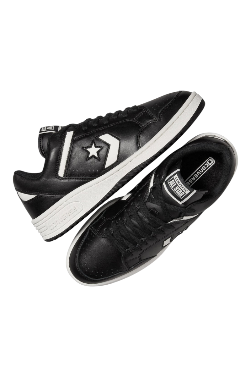 Sporline Converse Weapon siyah deri spor ayakkabı, yan kısımlarında ikonik yıldız logosu ve beyaz taban detayı ile.