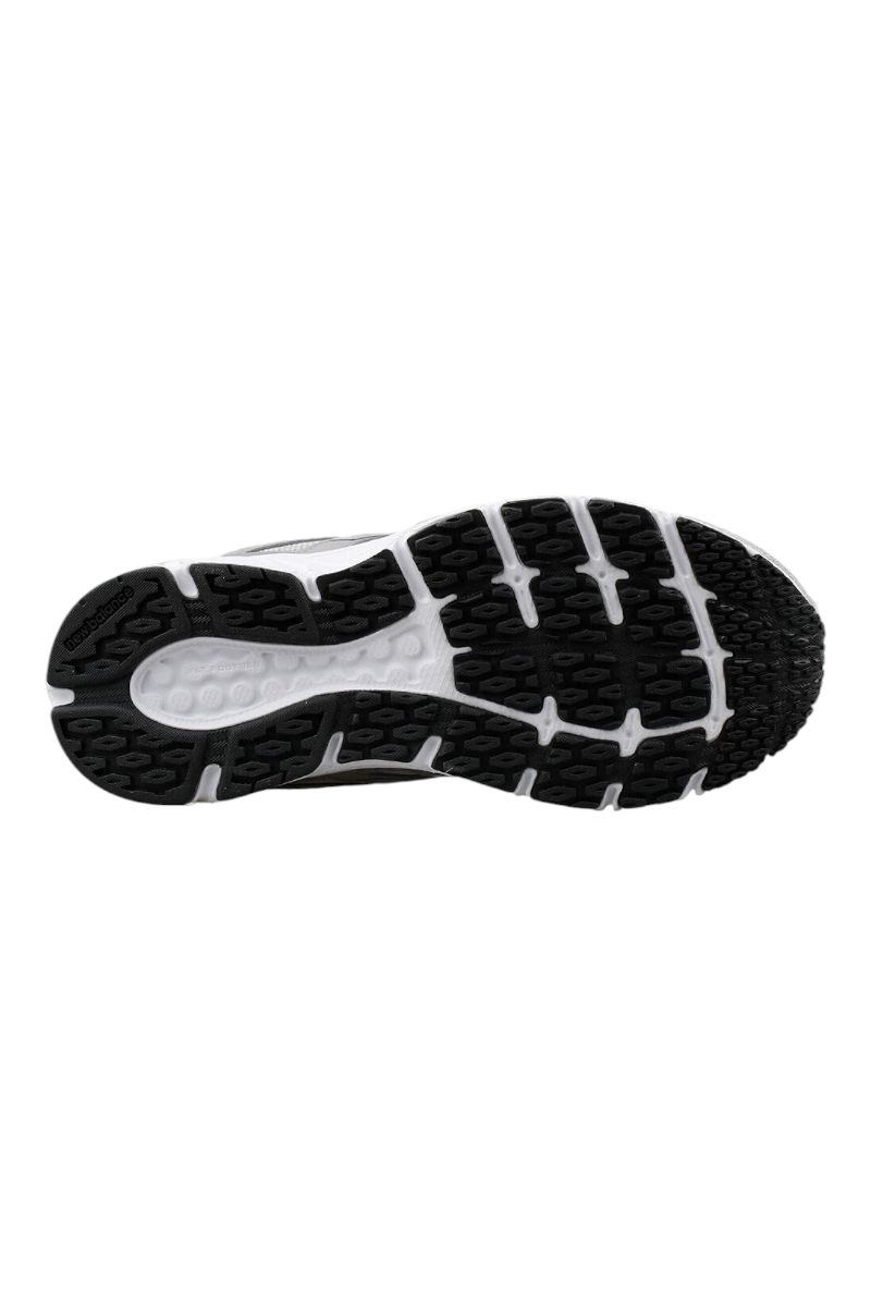 Sporline New Balance 480 gri unisex günlük ayakkabının siyah ve beyaz desenli kauçuk dış taban görünümü