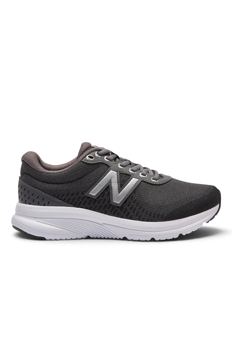 Sporline New Balance M411AN2 antrasit erkek koşu ve yürüyüş ayakkabısı, yan profilden görünüm