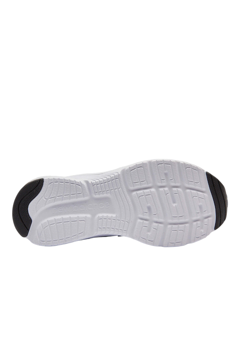 Sporline New Balance M411AN2 erkek koşu ayakkabısının beyaz ve siyah detaylı tırtıklı dış taban görünümü