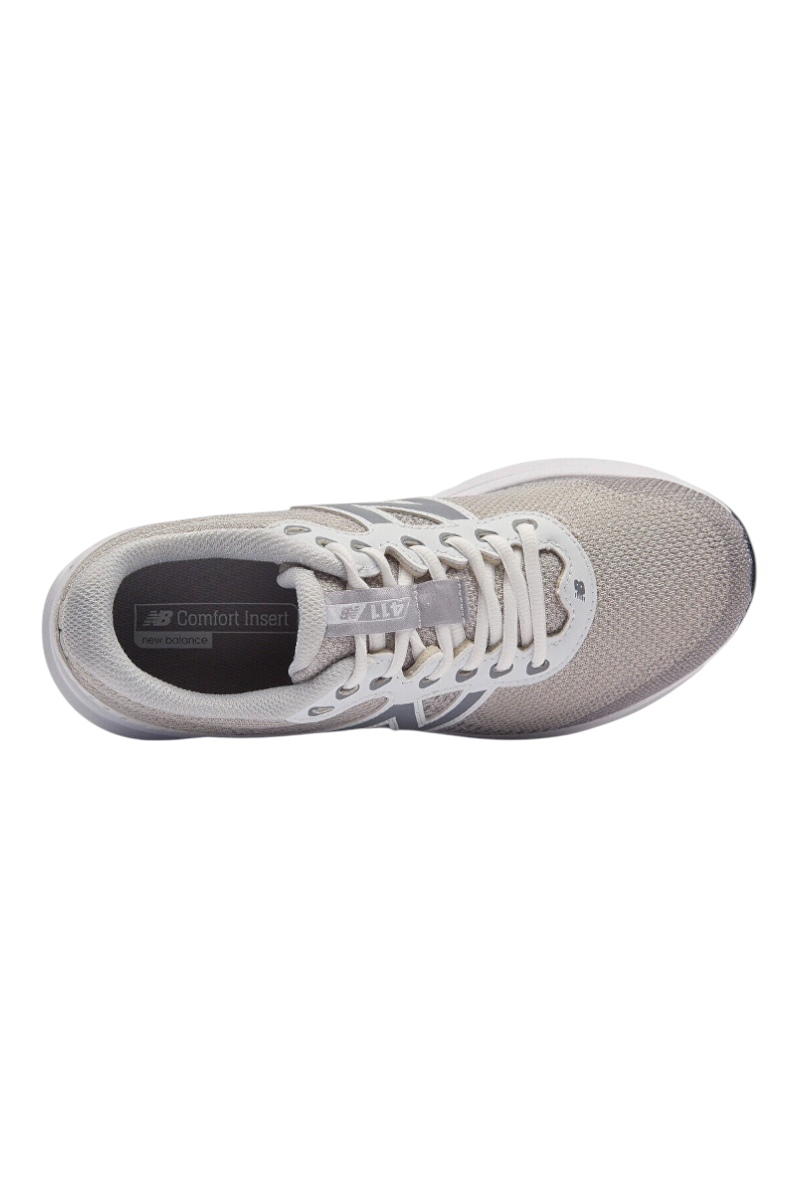 Sporline New Balance M411GI2 gri erkek koşu ayakkabısı, nefes alabilen file saya ve konforlu EVA taban yapısı.