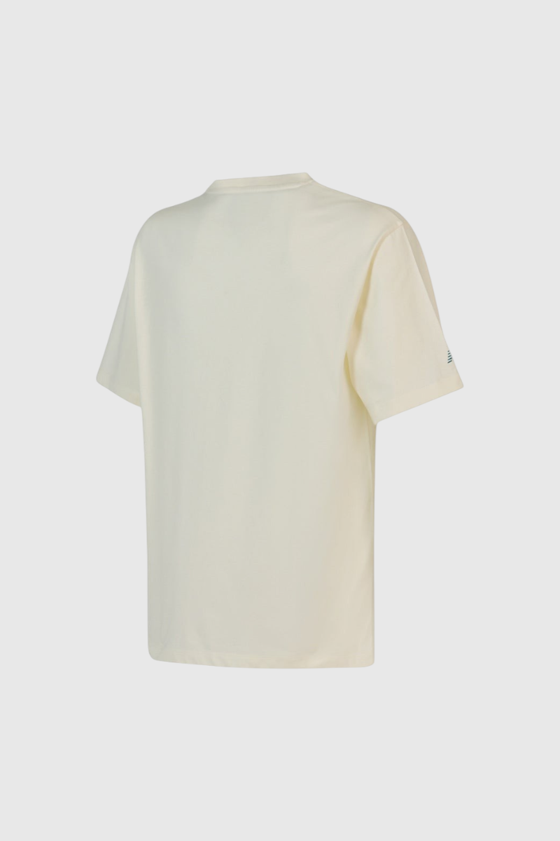 Sporline New Balance UNT1601 krem rengi unisex tişört, arkadan görünüm