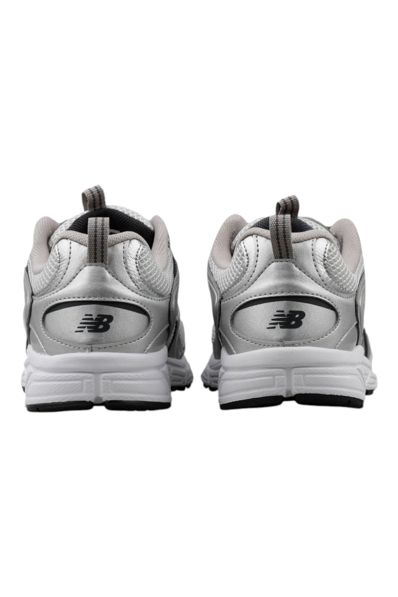 Sporline New Balance ML408GS gri unisex spor ayakkabı, topuk kısmında NB logolu, file ve sentetik detaylı arka görünüm