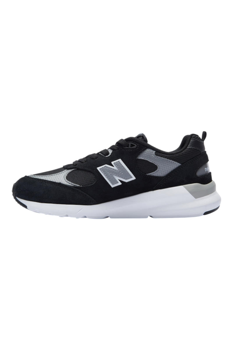 Sporline New Balance WS109LBG siyah ve gri renkli, tekstil ve sentetik malzemeden üretilmiş kadın günlük spor ayakkabı