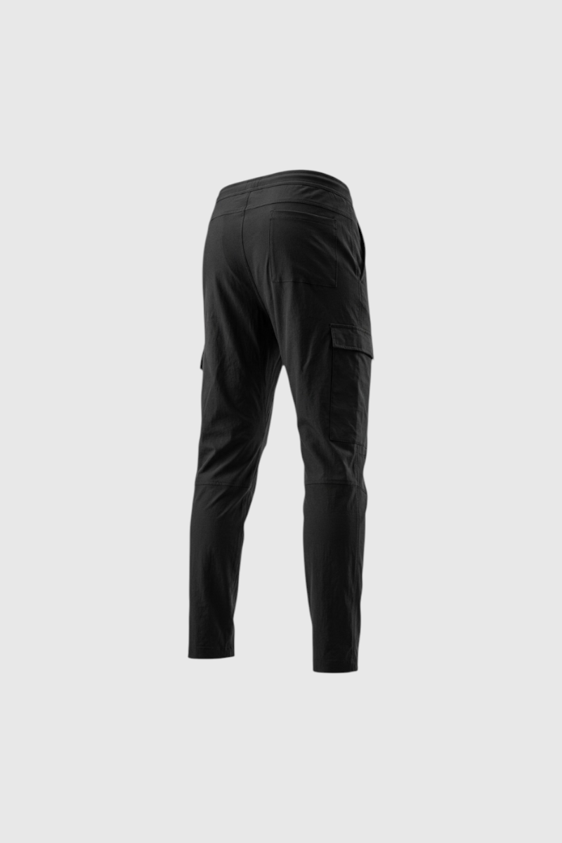 Sporline New Balance MNP3423 siyah erkek kargo eşofman altı, arka görünüm