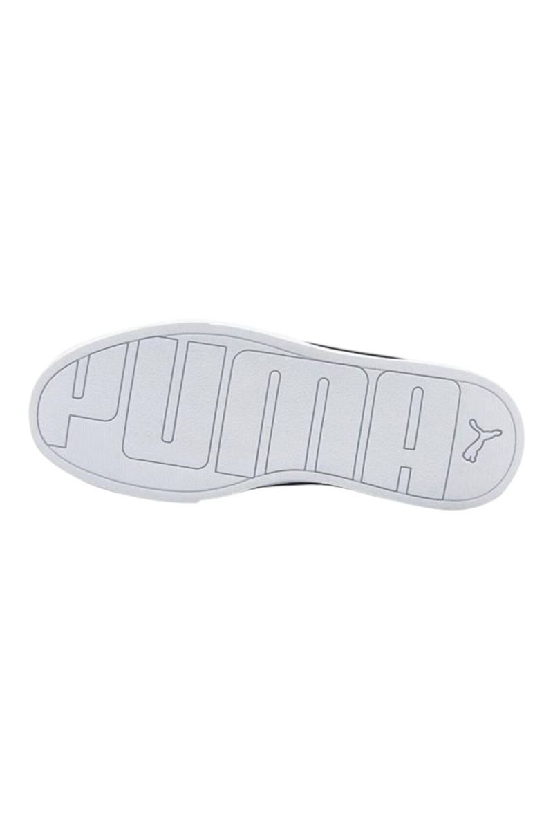 Sporline Puma Skye Clean beyaz kadın spor ayakkabısının alt taban görünümü ve PUMA logolu kauçuk dış taban detayı