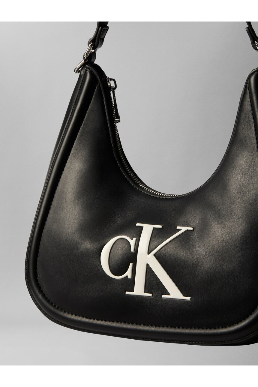Calvin Klein Kadın BOLD CK SMALL CRESCENT BAG LV04F3561G - Siyah