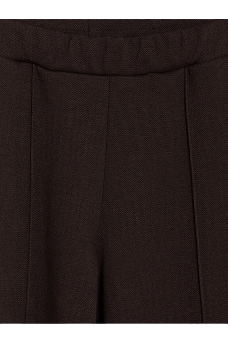 Sporline LC Waikiki kahverengi polyester viskon karışımlı kadın pantolon detaylı doku görünümü
