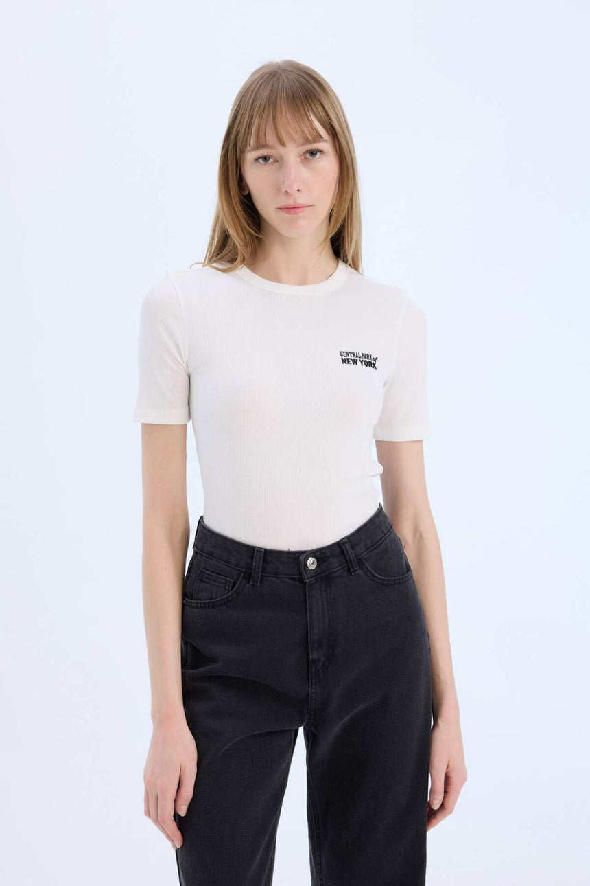 Defacto Kadın Short Sleeve T-Shirt E5068Ax - Ekru