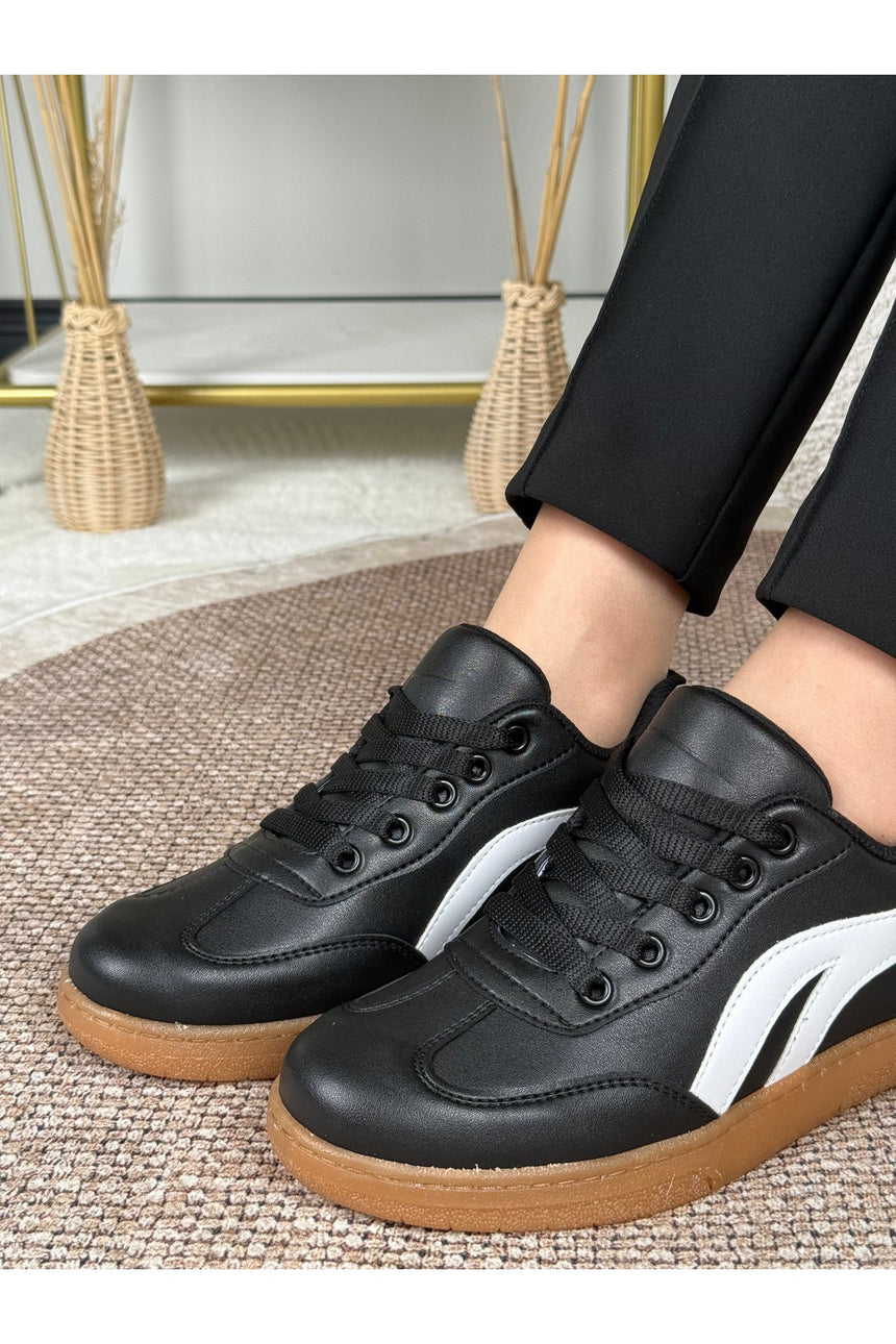 Melisandre Kadın Siyah Beyaz Detaylı Düz Taban Bağcıklı Deri Rahat Kullanım  Günlük Spor Ayakkabı Sneaker - Siyah