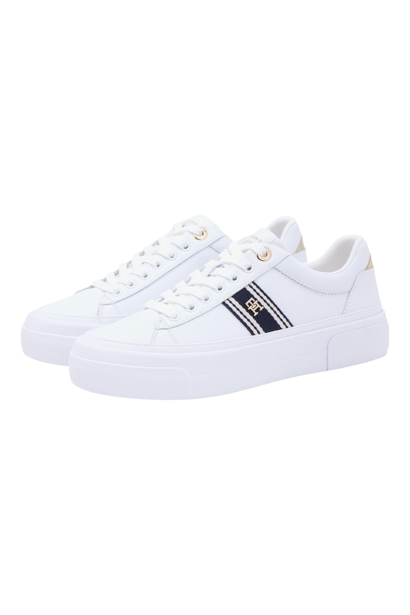 Sporline Tommy Hilfiger beyaz deri kadın sneaker, yan kısmında lacivert çizgili logo detayı ile