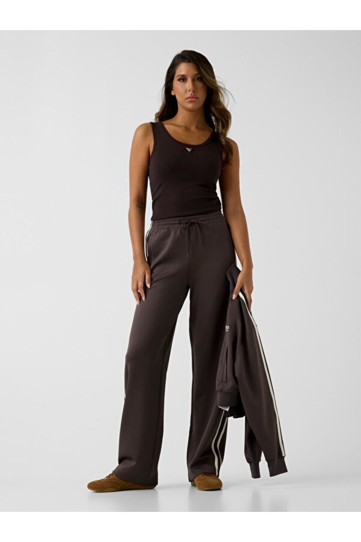 Guess Olympe Kadın Atlet V6YP09K4312 - Kahverengi