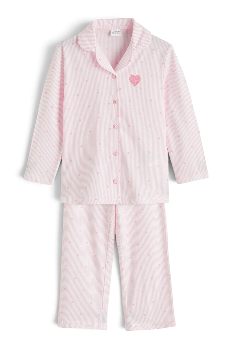 Sporline LC Waikiki pembe renkli, kalp desenli, gömlek yakalı kız çocuk pijama takımı