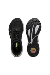 Sporline Puma X-Cell Lightspeed kadın koşu ayakkabısı, siyah ve pembe renkli, dayanıklı taban yapısına sahip.