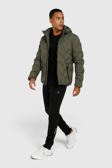 Sporline Lumberjack Henry koyu yeşil regular kesim kapüşonlu erkek mont giyen model