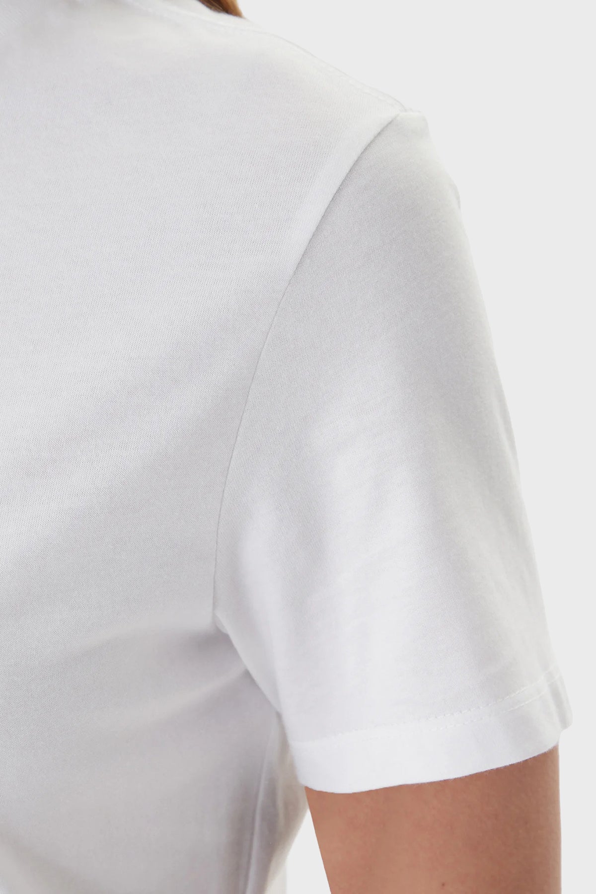 Calvin Klein LV047F831G Kadın T-Shirt - Siyah