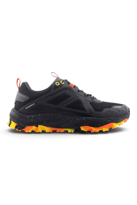 Sporline Lumberjack Dallas siyah erkek outdoor ayakkabı, turuncu ve sarı detaylı tırtıklı taban, su geçirmez tasarım.