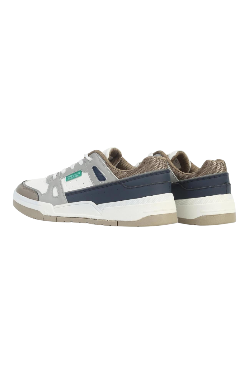 Sporline Benetton erkek beyaz suni deri sneaker, kauçuk tabanlı, yan kısımlarında lacivert ve gri detaylı spor ayakkabı