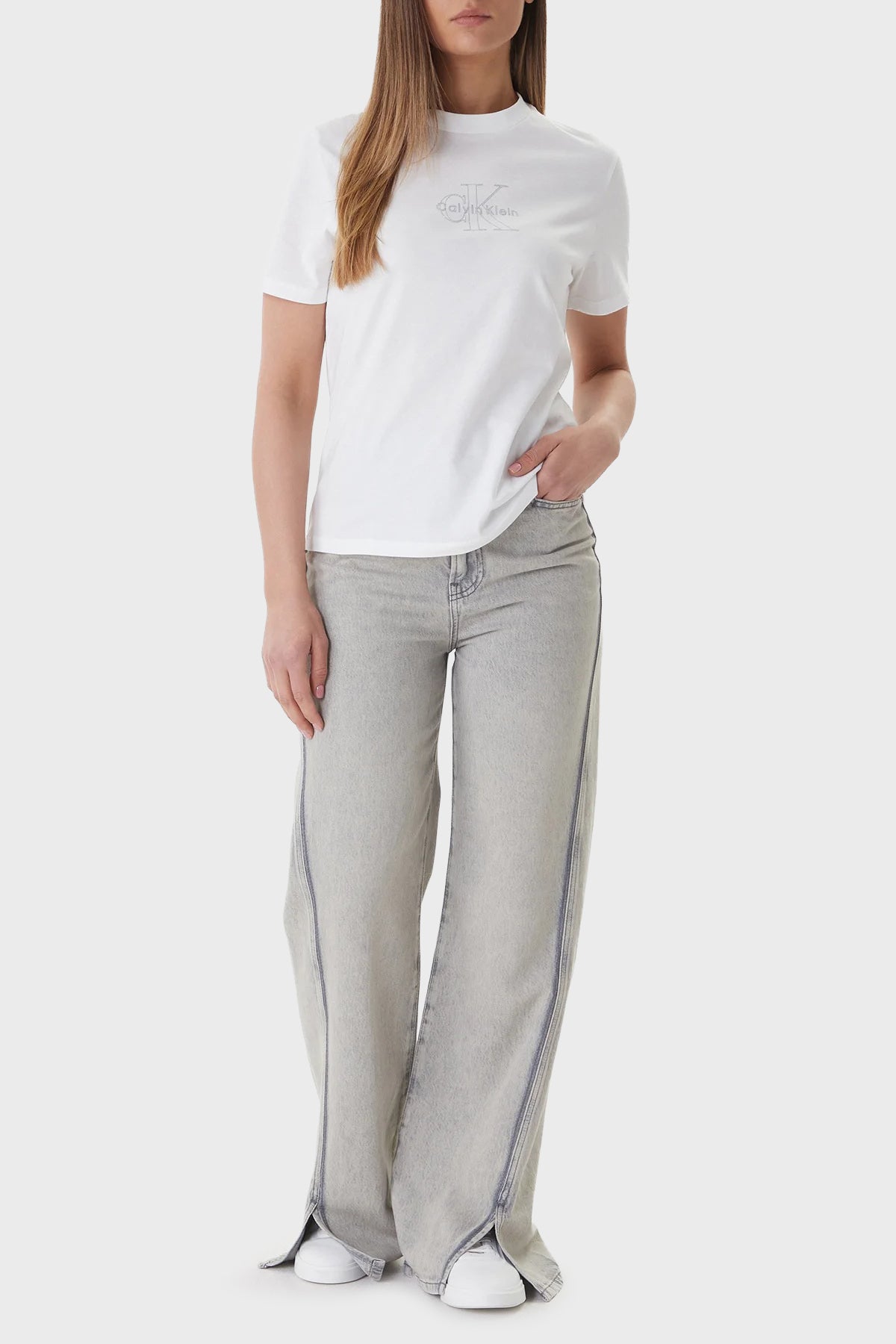 Calvin Klein LV047F831G Kadın T-Shirt - Siyah