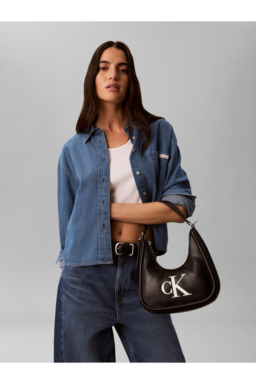 Calvin Klein Kadın BOLD CK SMALL CRESCENT BAG LV04F3561G - Siyah